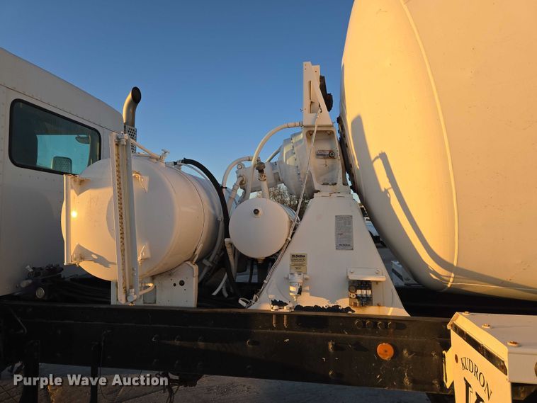 image for item ET5384 2014 Kenworth W900 ready mix truck