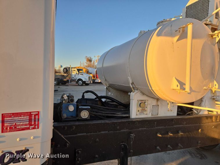 image for item ET5384 2014 Kenworth W900 ready mix truck