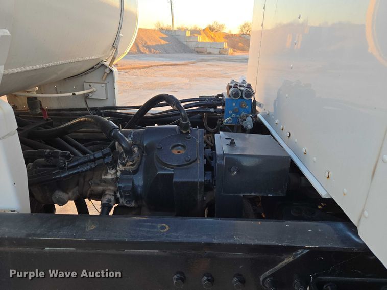 image for item ET5384 2014 Kenworth W900 ready mix truck