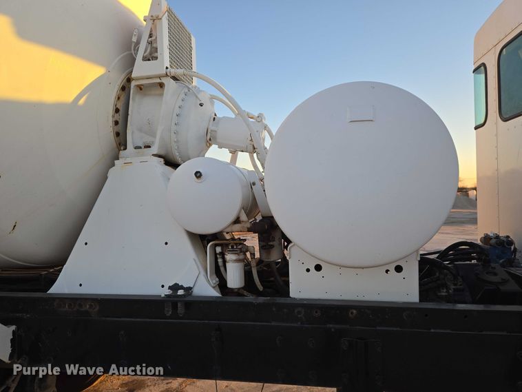 image for item ET5384 2014 Kenworth W900 ready mix truck