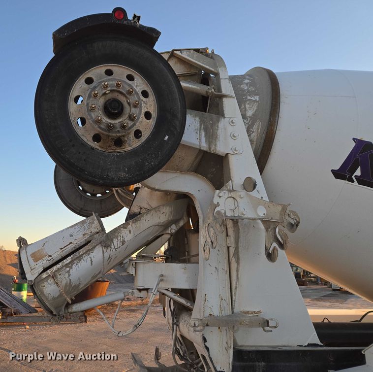 image for item ET5384 2014 Kenworth W900 ready mix truck