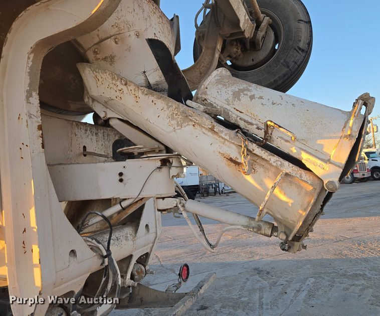 image for item ET5384 2014 Kenworth W900 ready mix truck