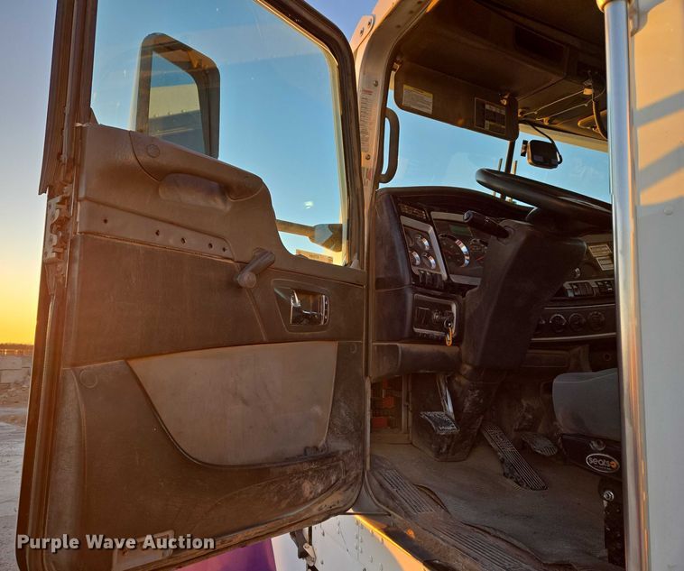 image for item ET5384 2014 Kenworth W900 ready mix truck