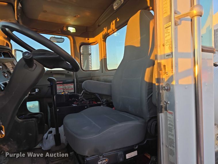 image for item ET5384 2014 Kenworth W900 ready mix truck