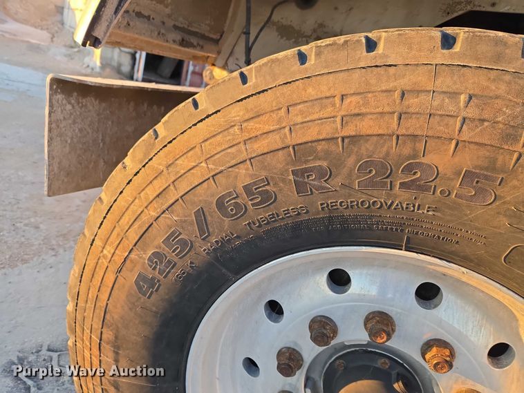 image for item ET5384 2014 Kenworth W900 ready mix truck