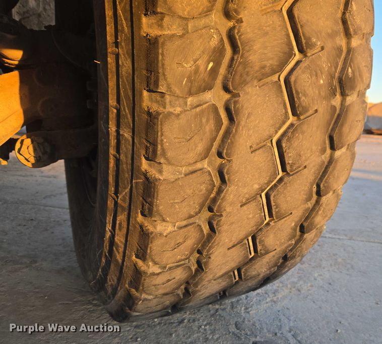 image for item ET5384 2014 Kenworth W900 ready mix truck