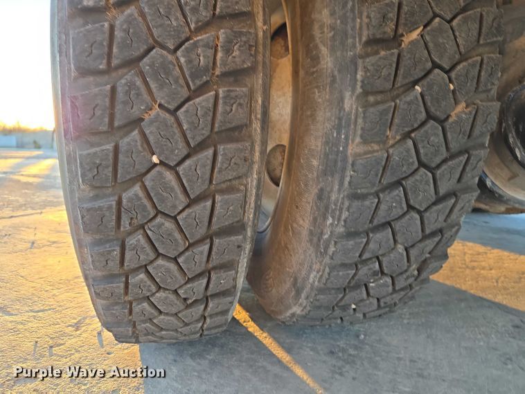 image for item ET5384 2014 Kenworth W900 ready mix truck