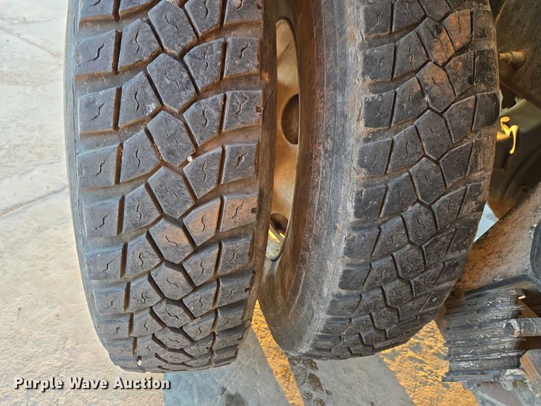 image for item ET5384 2014 Kenworth W900 ready mix truck