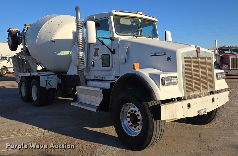 image for item ET5385 2015 Kenworth W900 ready mix truck