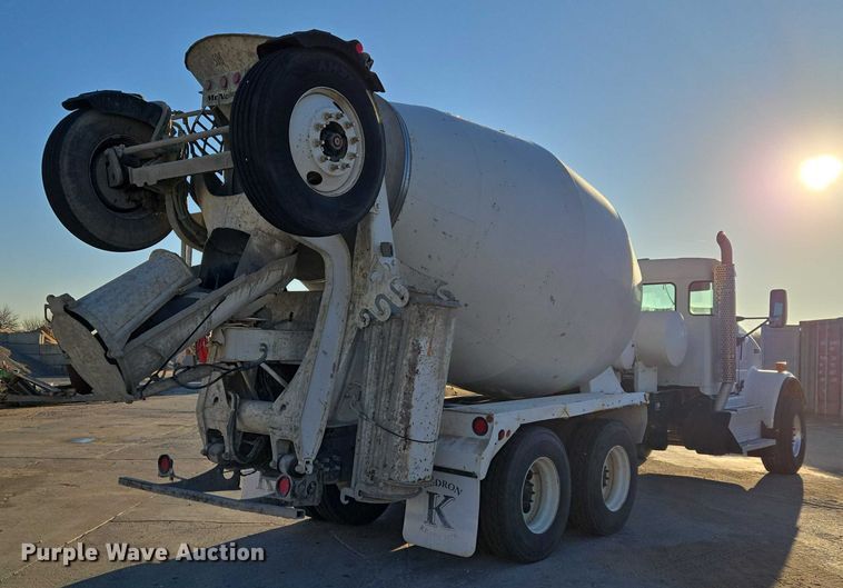 image for item ET5385 2015 Kenworth W900 ready mix truck