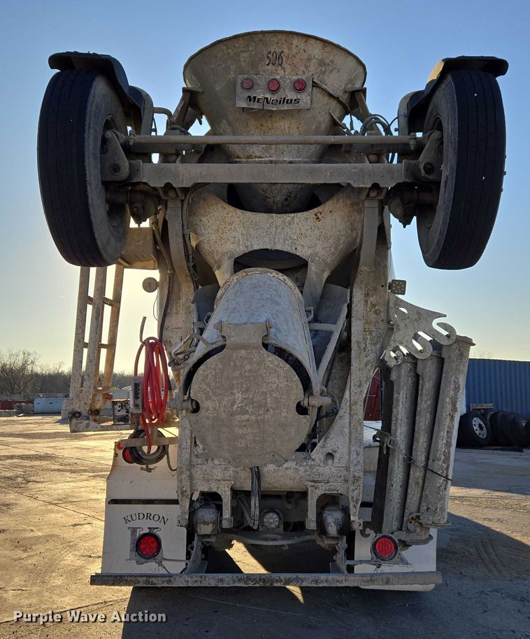 image for item ET5385 2015 Kenworth W900 ready mix truck