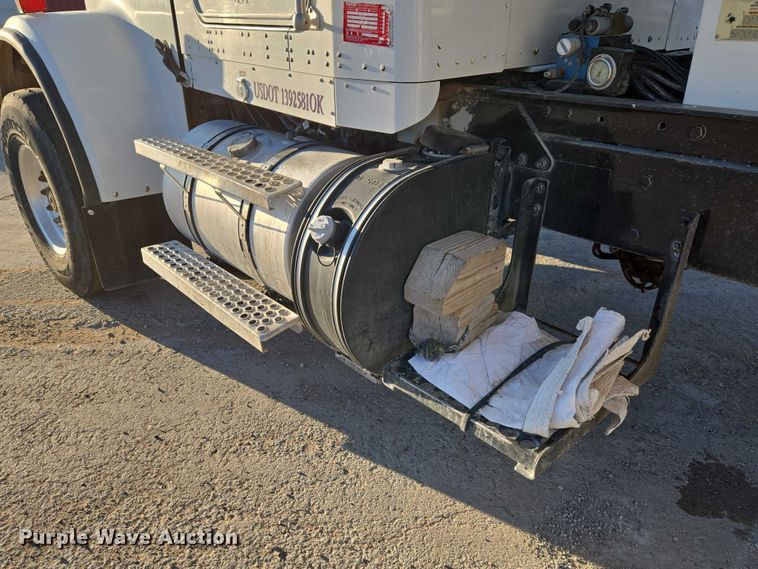 image for item ET5385 2015 Kenworth W900 ready mix truck