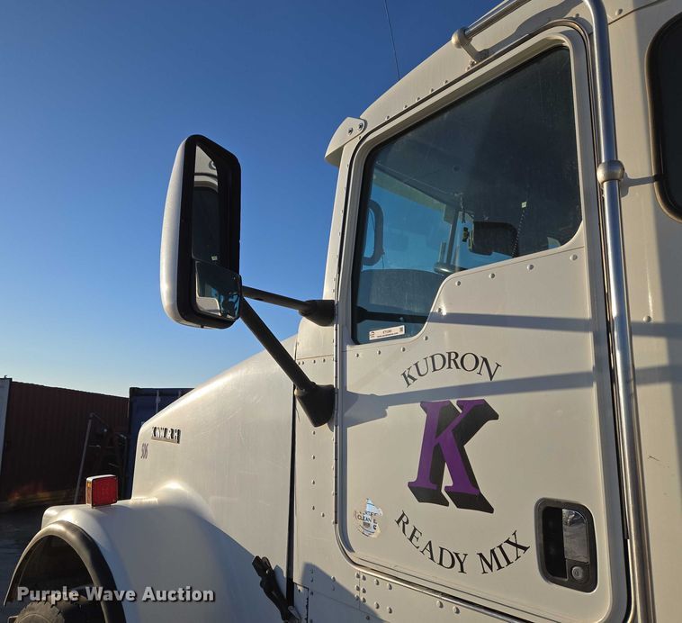 image for item ET5385 2015 Kenworth W900 ready mix truck