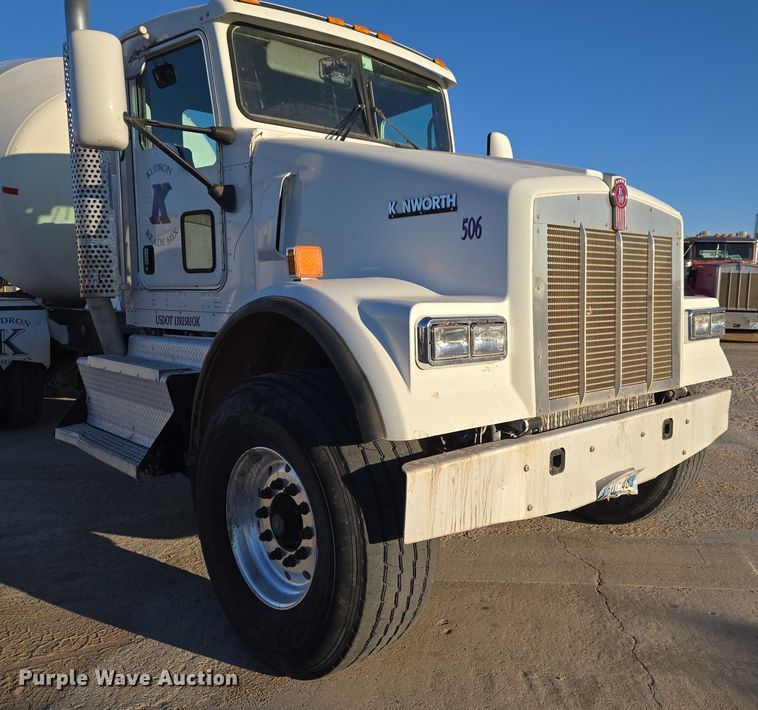 image for item ET5385 2015 Kenworth W900 ready mix truck