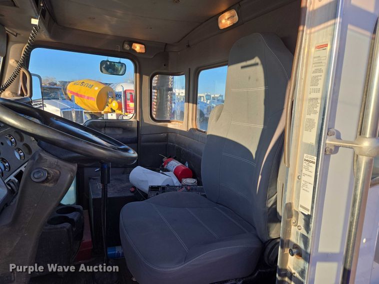 image for item ET5385 2015 Kenworth W900 ready mix truck