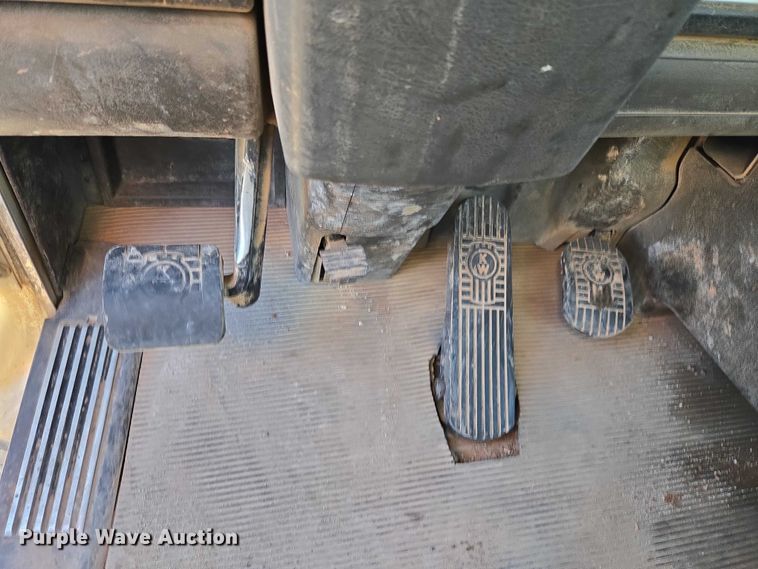 image for item ET5385 2015 Kenworth W900 ready mix truck