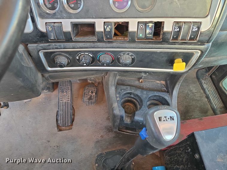 image for item ET5385 2015 Kenworth W900 ready mix truck