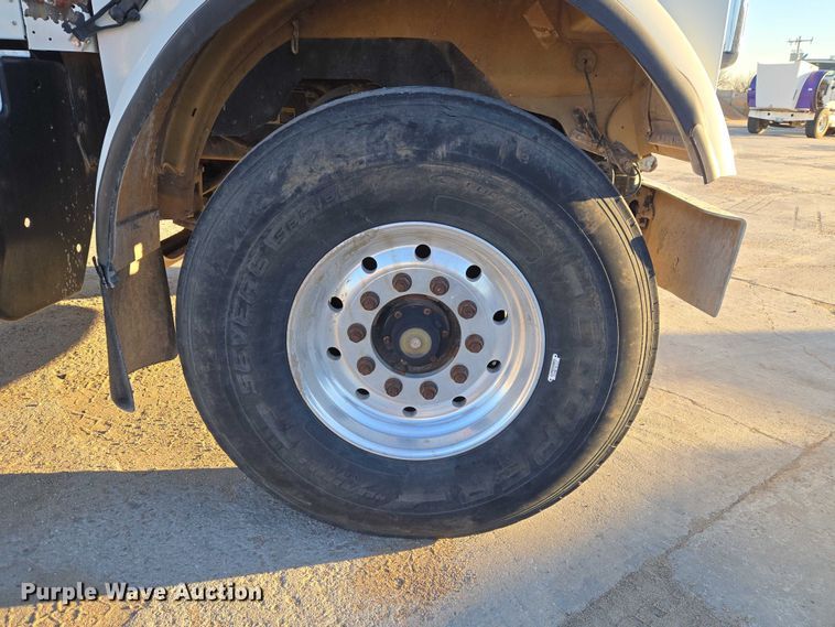 image for item ET5385 2015 Kenworth W900 ready mix truck