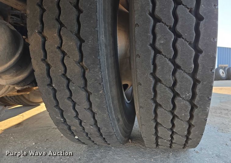 image for item ET5385 2015 Kenworth W900 ready mix truck