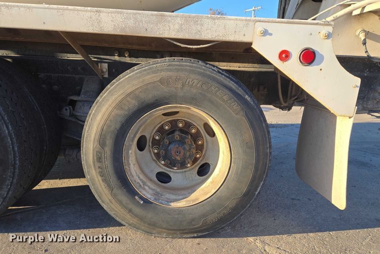 image for item ET5385 2015 Kenworth W900 ready mix truck