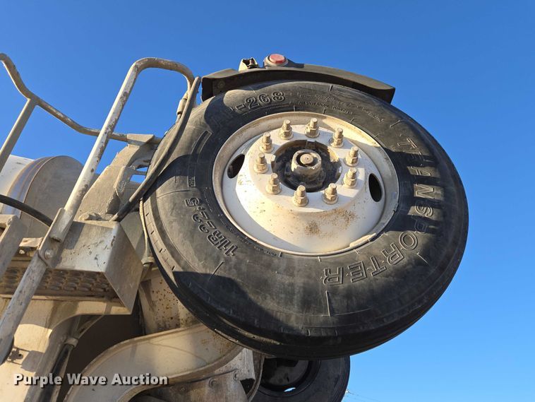 image for item ET5385 2015 Kenworth W900 ready mix truck