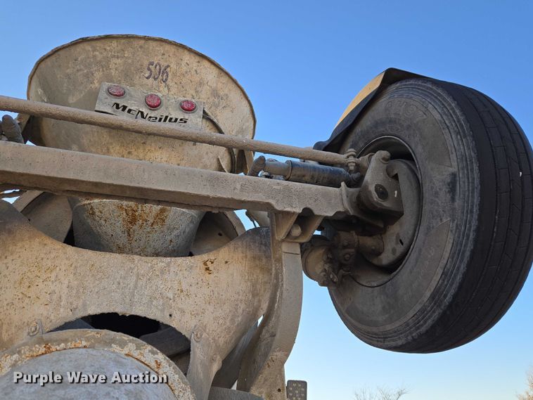 image for item ET5385 2015 Kenworth W900 ready mix truck