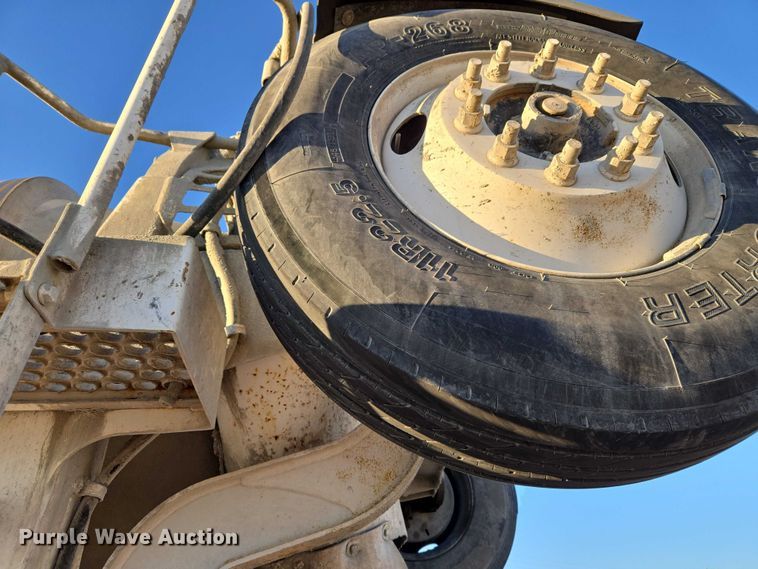 image for item ET5385 2015 Kenworth W900 ready mix truck