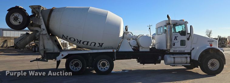 image for item ET5386 2006 Kenworth W900 ready mix truck