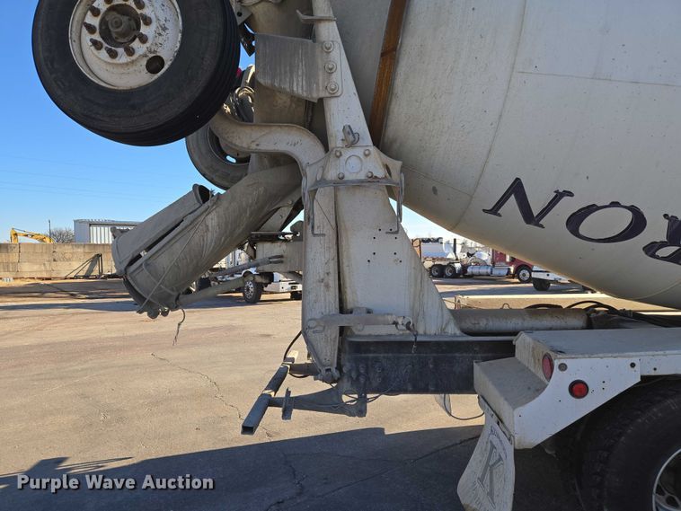 image for item ET5386 2006 Kenworth W900 ready mix truck