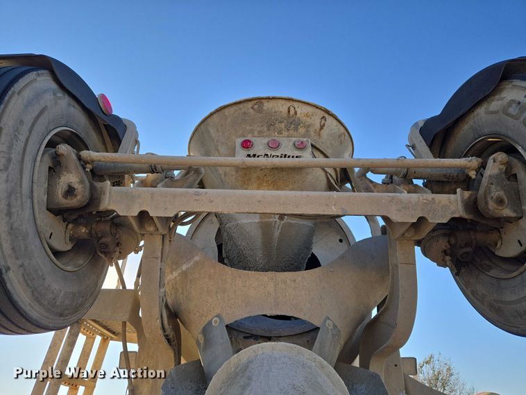 image for item ET5386 2006 Kenworth W900 ready mix truck