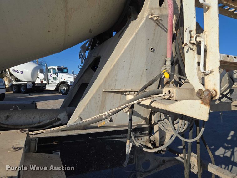 image for item ET5386 2006 Kenworth W900 ready mix truck