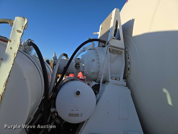 image for item ET5386 2006 Kenworth W900 ready mix truck