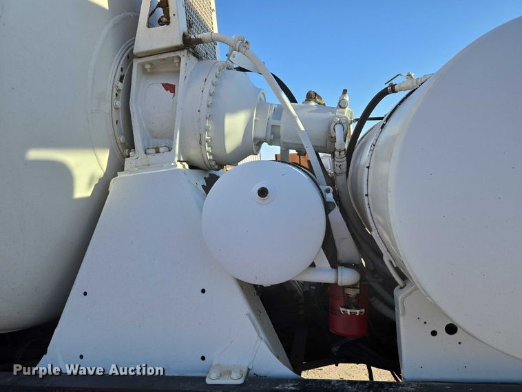 image for item ET5386 2006 Kenworth W900 ready mix truck