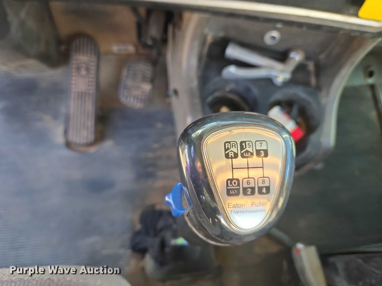 image for item ET5386 2006 Kenworth W900 ready mix truck