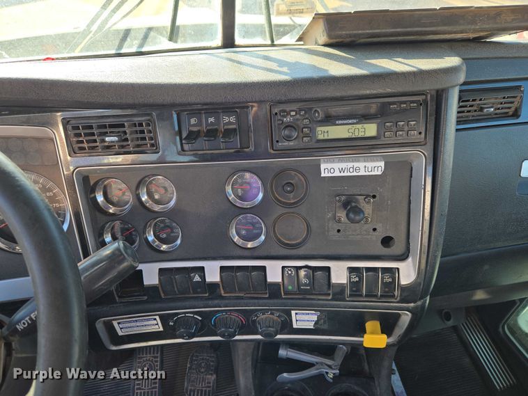 image for item ET5386 2006 Kenworth W900 ready mix truck