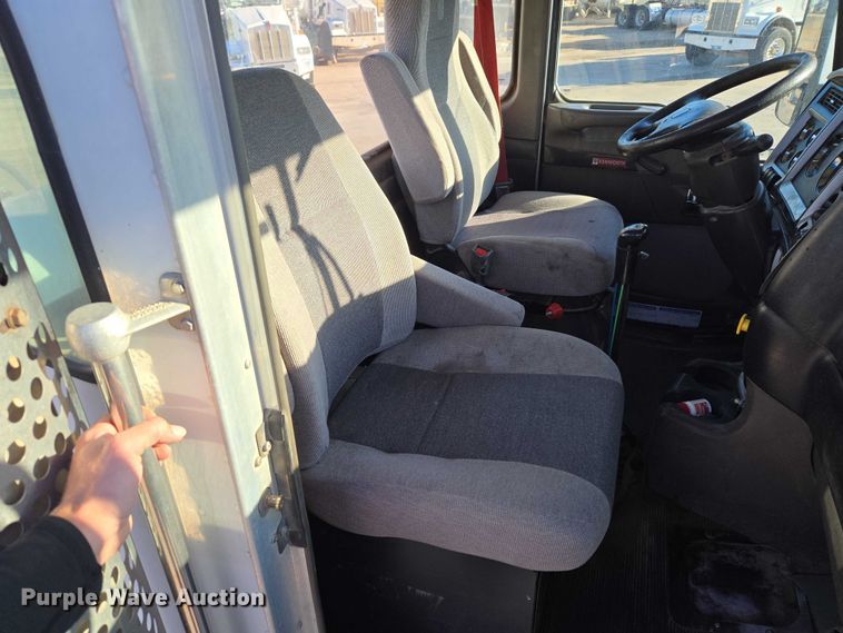 image for item ET5386 2006 Kenworth W900 ready mix truck