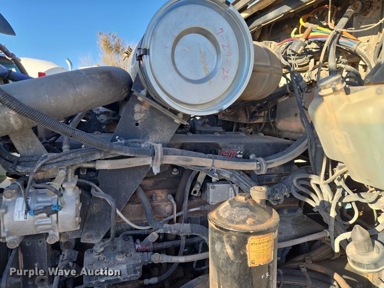 image for item ET5386 2006 Kenworth W900 ready mix truck