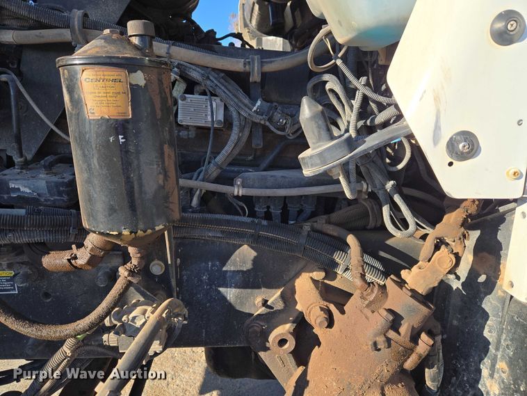 image for item ET5386 2006 Kenworth W900 ready mix truck