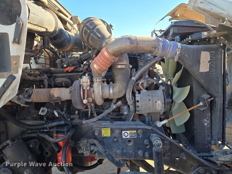 image for item ET5386 2006 Kenworth W900 ready mix truck