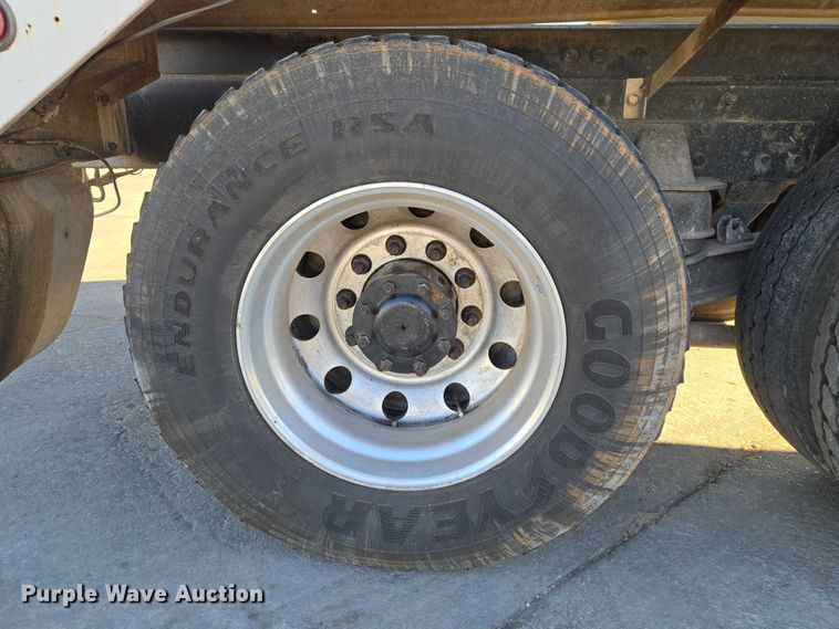 image for item ET5386 2006 Kenworth W900 ready mix truck