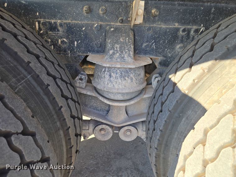 image for item ET5386 2006 Kenworth W900 ready mix truck