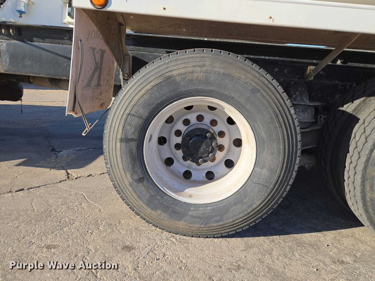 image for item ET5386 2006 Kenworth W900 ready mix truck