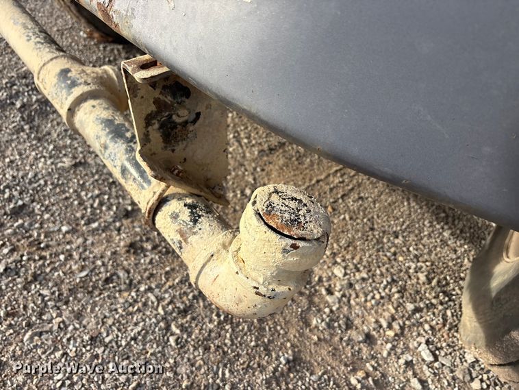 image for item ET5388 2012 International 7400 water truck