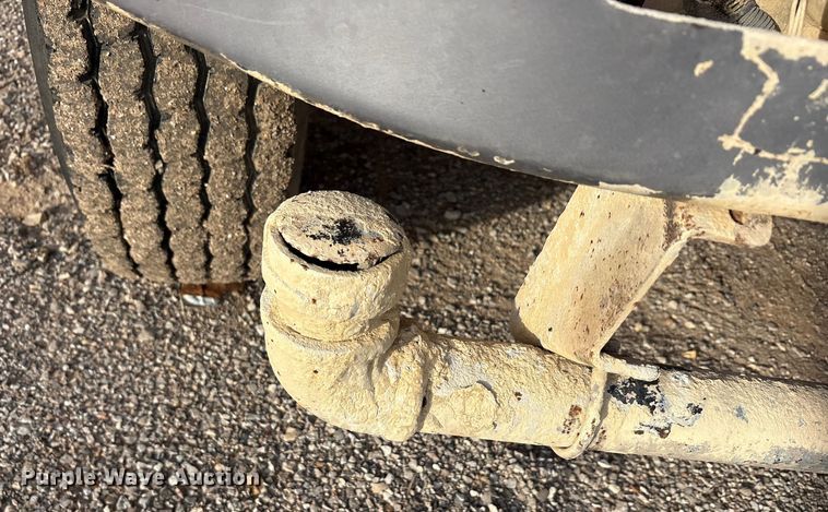 image for item ET5388 2012 International 7400 water truck