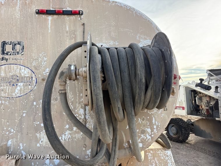 image for item ET5388 2012 International 7400 water truck