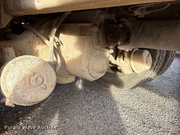 image for item ET5388 2012 International 7400 water truck