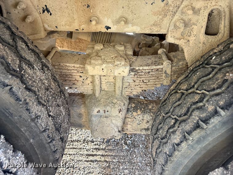 image for item ET5388 2012 International 7400 water truck