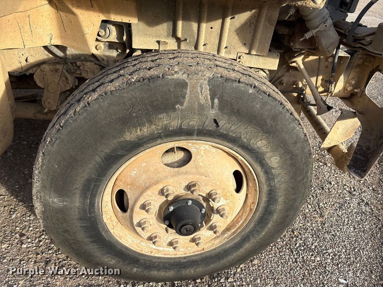 image for item ET5388 2012 International 7400 water truck