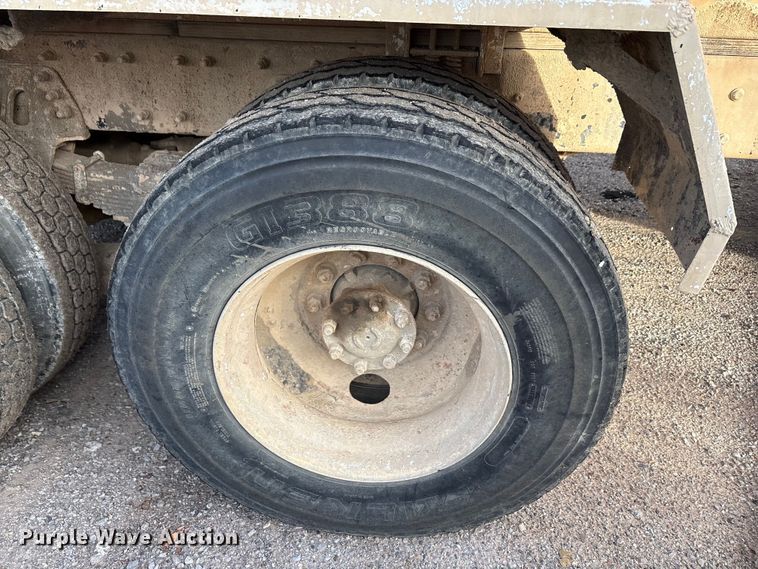 image for item ET5388 2012 International 7400 water truck