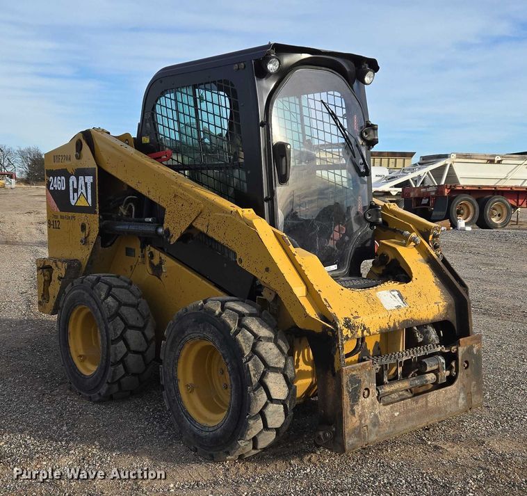 image for item ET5393 2015 Caterpillar 246D skid steer loader